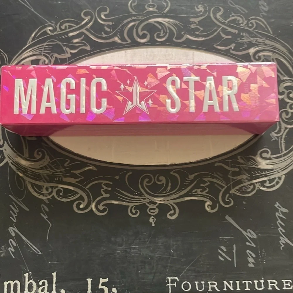 Jeffree star magic‎ star concealer in the shade C13